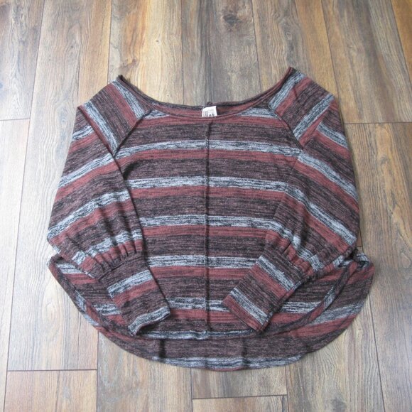 Free People loose fitting pullover ptp 23.5" *GUC - Picture 5 of 14